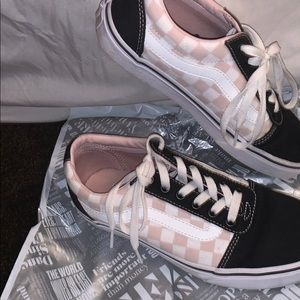Women’s old skool vans!(negotiable)
